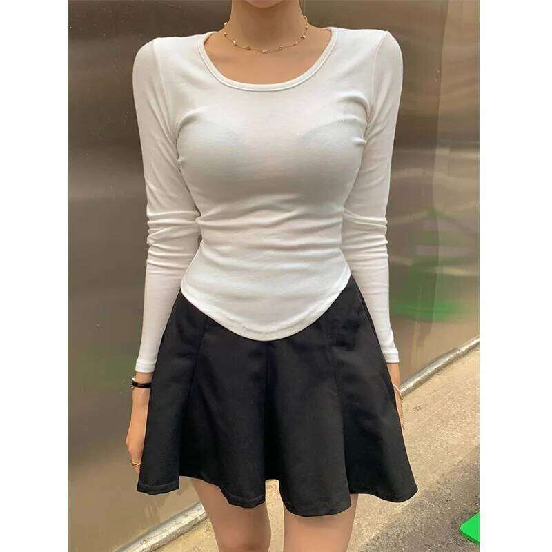 Women's autumn and winter casual long sleeved round neck T-shirt, slim fit versatile daily solid color top 2025