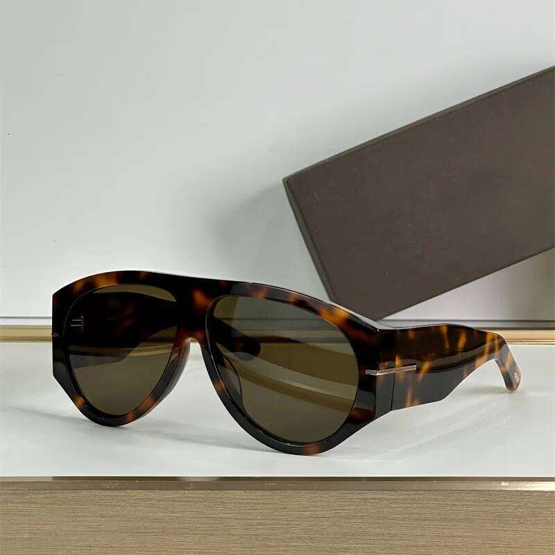 New Oversized Pilot Women Fashion Luxury Big Frame One Piece Gradient Sunglasses Retro Classic Thick Shades X260104