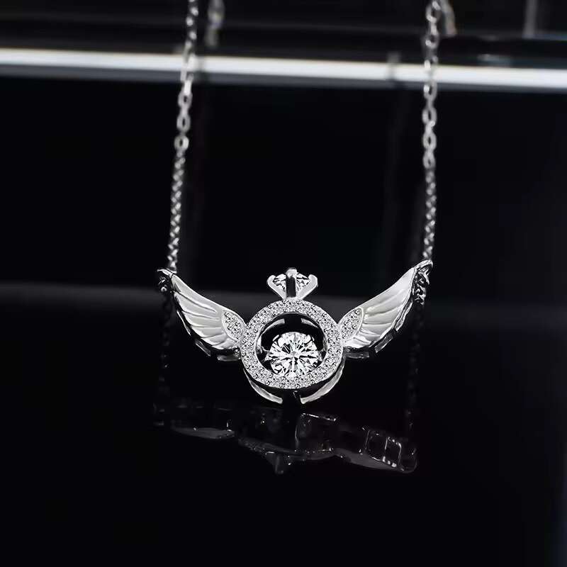 S925 Silver Angel Wings Beating Heart Necklace for Women Gold Plated Inlaid Dynamic Minimalist Niche Design Collarbone