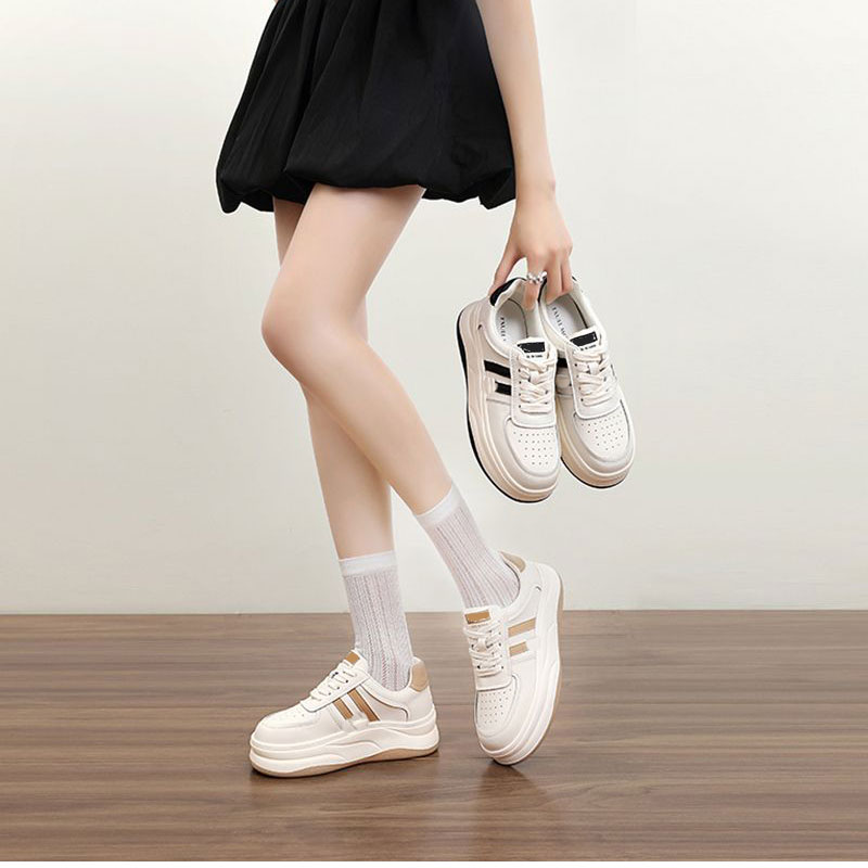 Casual Style Seasonless All Purpose White Sneaker with Enhanced Support for Females