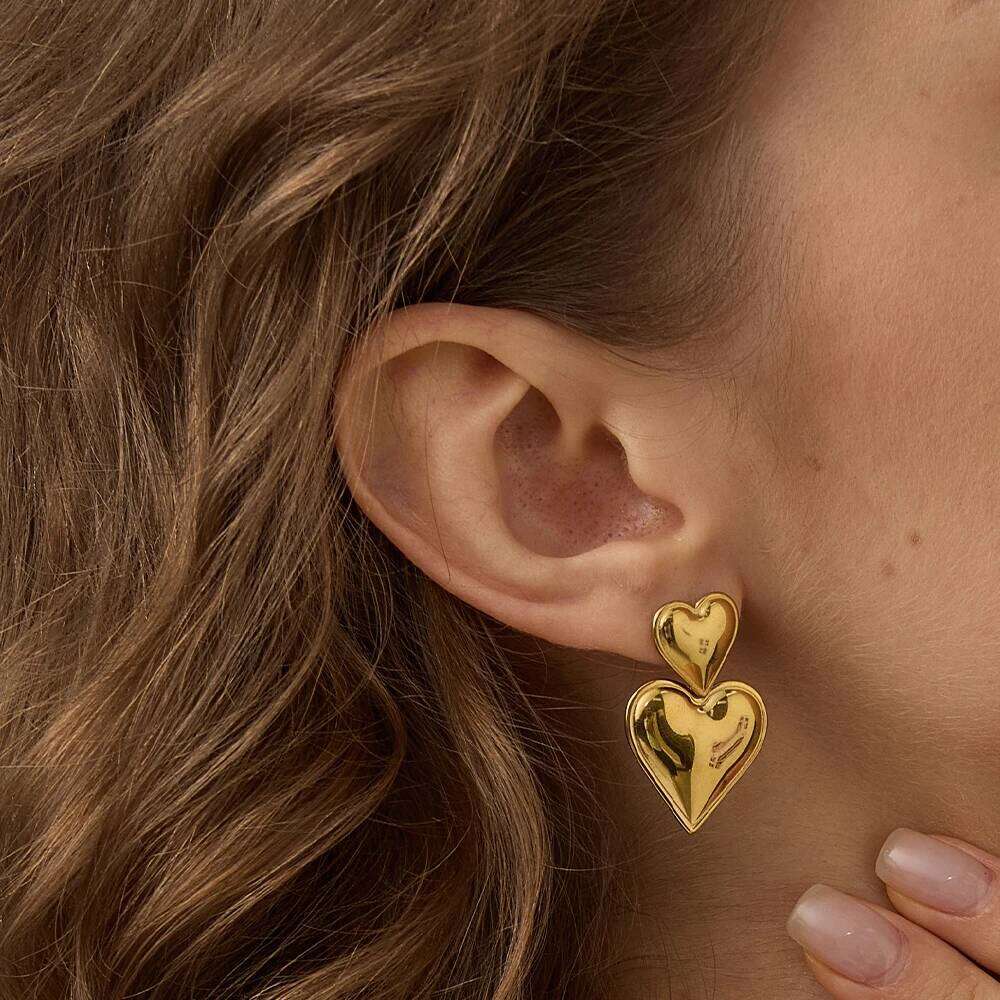 eManco Elegant Love Heart Pendant Earrings for Women Metal Gold Color Drop Earring Fashion Statement Jewelry Ladies Party Gift