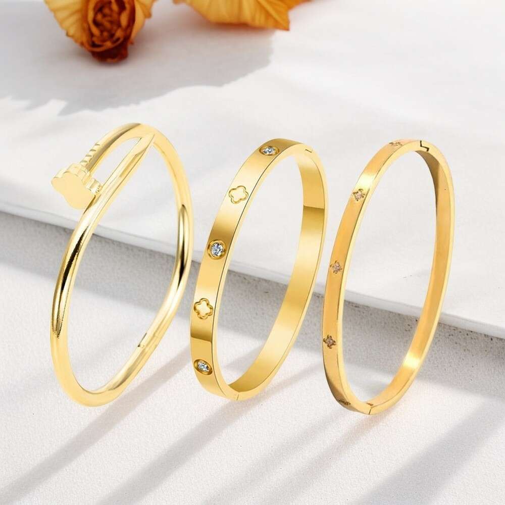 Women's Bangle European and American Nail High-End Non-Fading Versatile Four-Leaf Flower Bracelet Exquisite Titanium Steel Jewelry