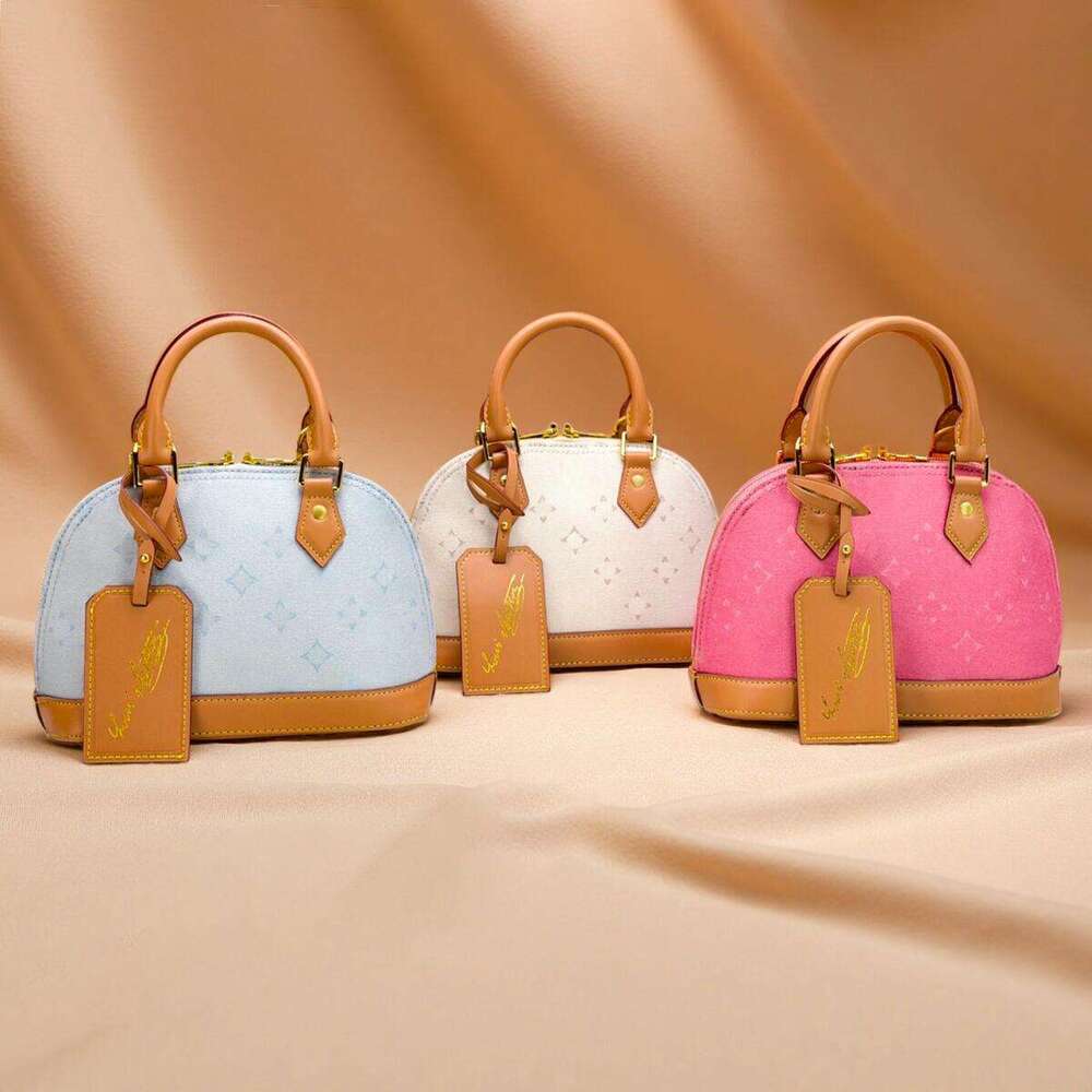 Top handle Designer boston bag Travels With Grace Coddington lock keychain woman Clutch Crossbody bag Shoulder Luxury handbag classic Canvas makeup Shell tote bags