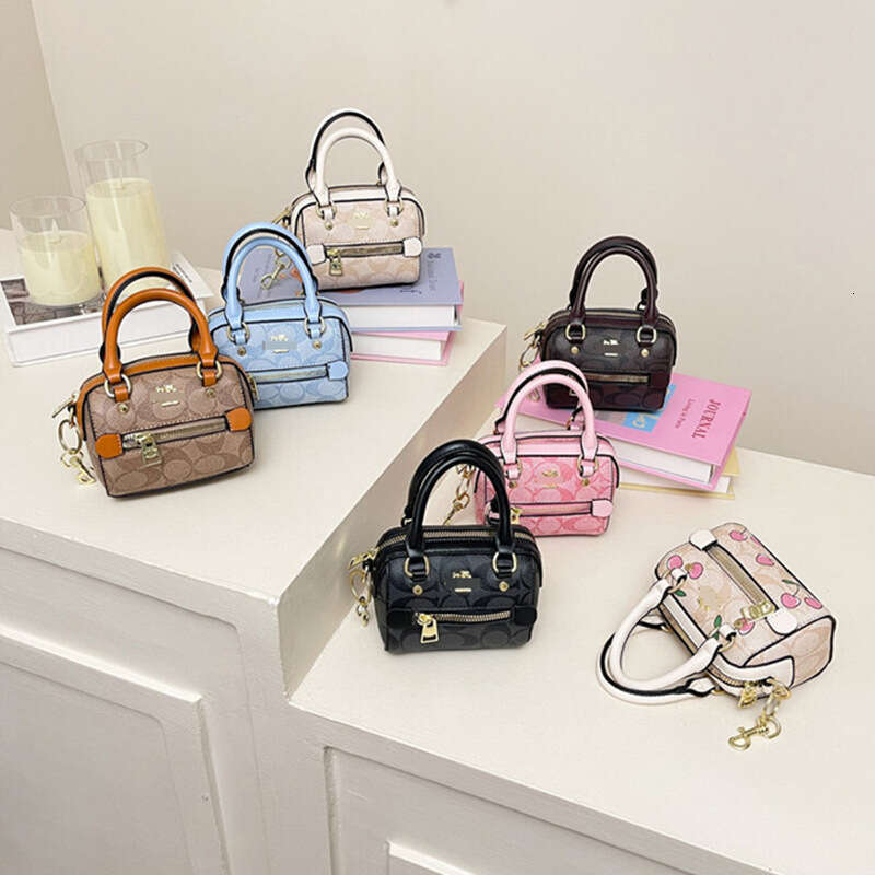2026 classic chic small square leather shoulder designer bag luxury crossbody messenger ladies handbag mini baguette flap wallet fashion satchel peplum hobo purse