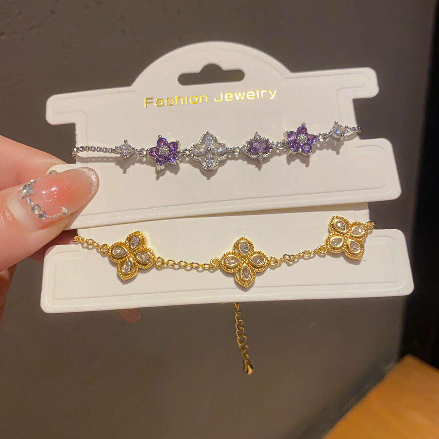 Four Pointed Star Flower Bracelet Zircon Cluster Bracelet Featuring Delicate Floral Motifs Vintage Inspired Piece