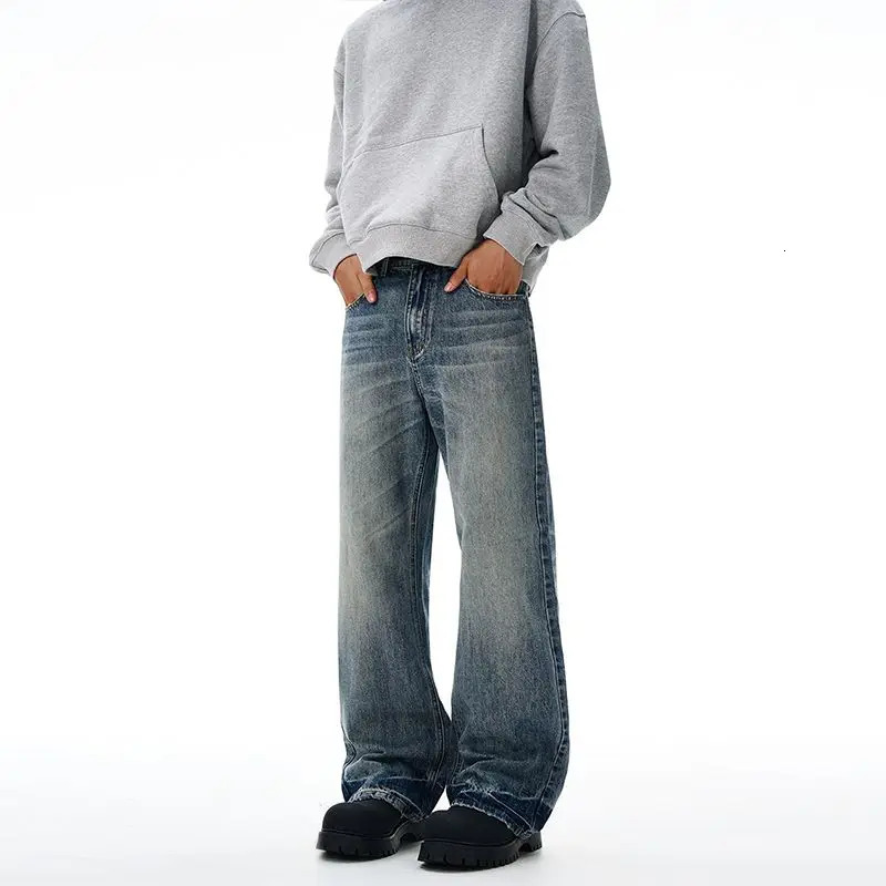 Mens Plus Size Fashionable Spring And Autumn Washed Straight Leg Jeans Retro Versatile Loose Wornout Casual Pants 251226