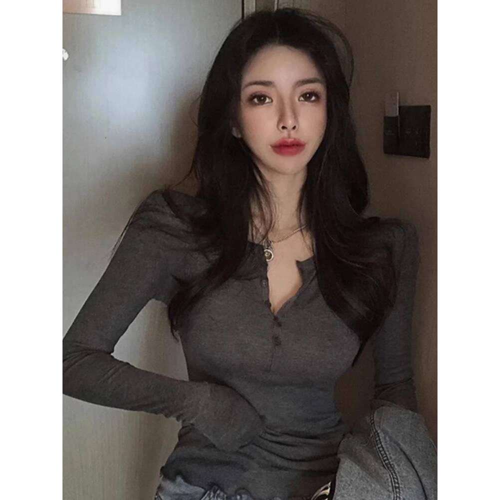 Autumn and winter retro gray tight elastic bottom shirt sexy slim fit long sleeved t-shirt women's spring new casual top