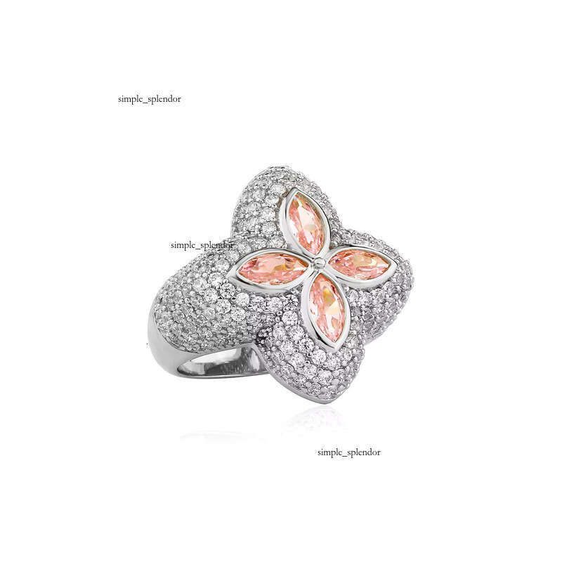 VVS Moissanite Micro Inlay Iced Out Shiny Dazzling Fashion Hiphop Brass & Gold Plated Eye-catching Green Flower Ring