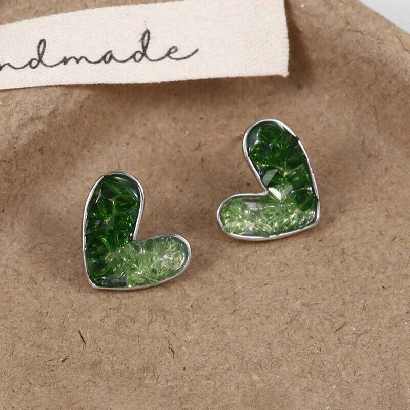 Real 925 Sterling Silver Gradient Crystal Heart Stud Earrings for Women Minimalist Romantic Fine Jewelry Accessories