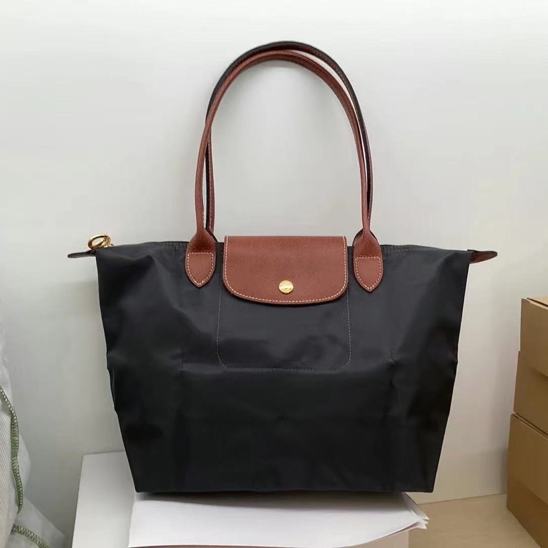 2026 10A Designer Nylon Tote Shoulder high quality women Dumpling Bags shoulder bags Women Lady Large Shopping Bag Handbags Beach champes Tote Bag purse