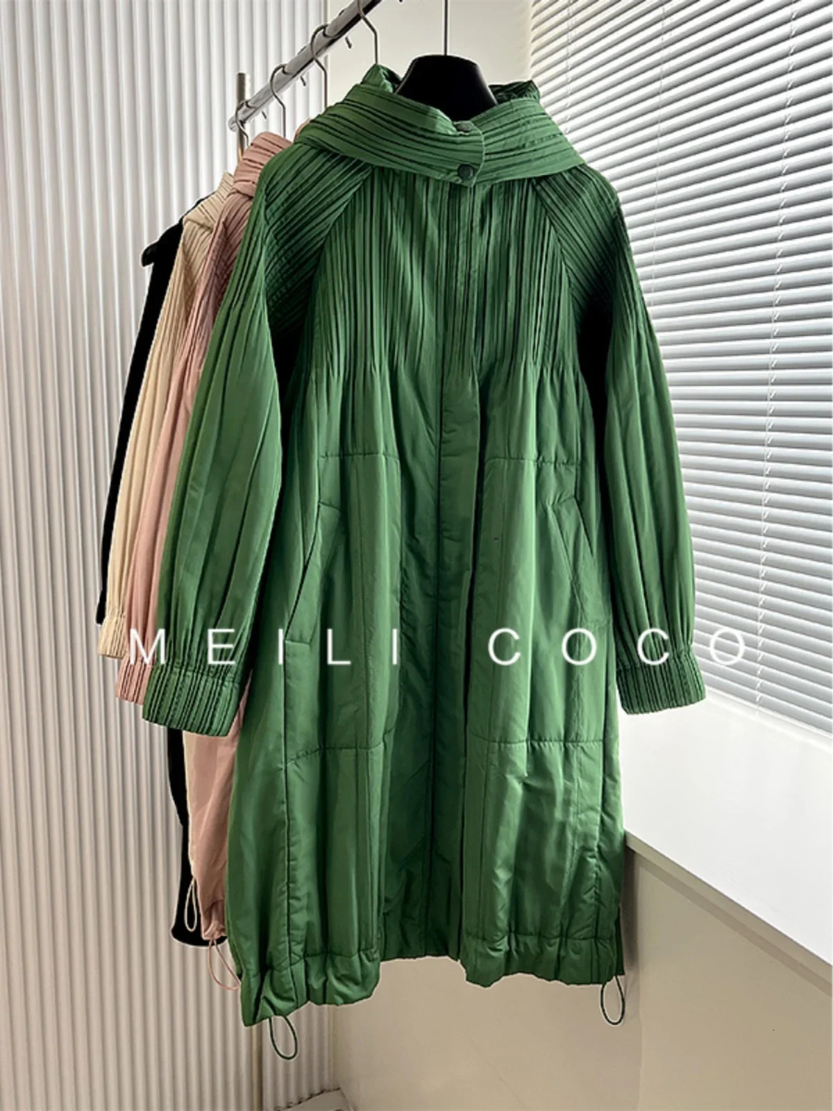 ALSEY Miyake Pleated Solid Collar Hooded Fashion Womens Jacket 2024 Autumn Winter Longsleeved Slim Lengthened Windbreaker 251231