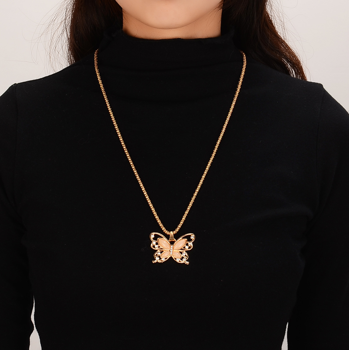 Korean Version Creative New Fashion Cat's Eye Stone Hollow Butterfly Necklace Versatile Elegant Sweater Chain