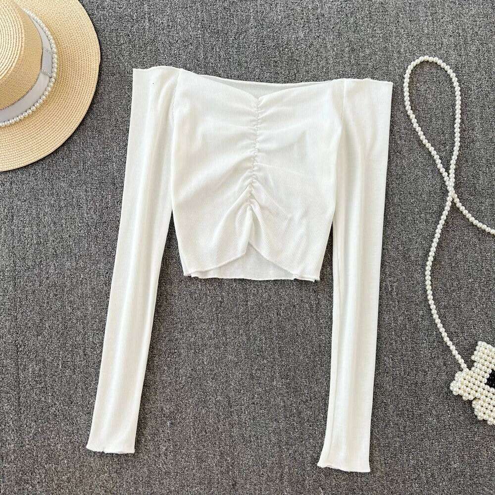 Sexy spicy girl single neck off shoulder pleated slim fit T-shirt, suitable for women's casual and fashionable short top tre