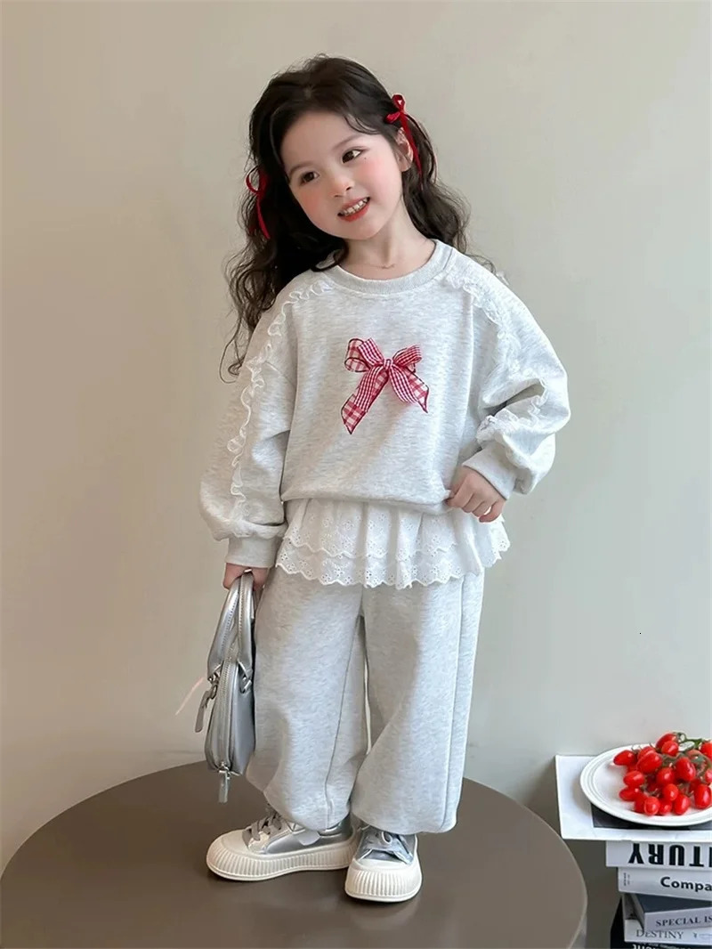 2025 Autumn Girls 2 Piece Sets Children Cotton Lace Long Sleeve Bow Sweatshirt Suit Kids Sports Loose Tracksuit Outfits 251230