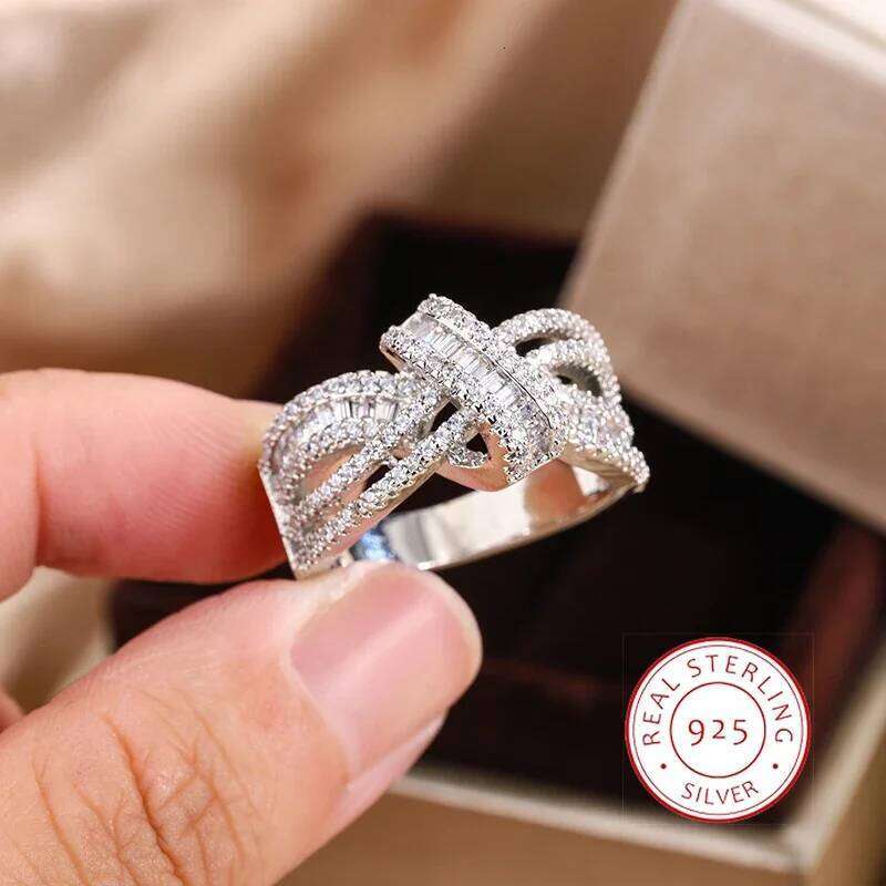 New Luxury Fashion Women 925 Silver Plated Wedding Party Unique Bow Personality Zircon Ring Exquisite Jewelry