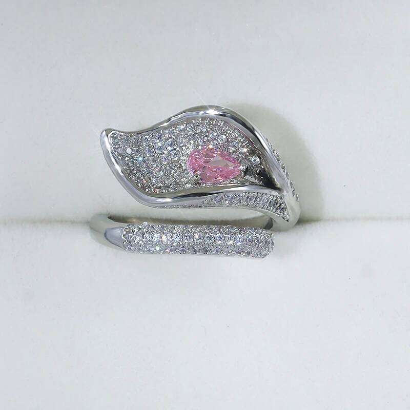Luxury Irregular Red Corundum Leaves Pink Full AAA Diamond Couple Ring For Women Creative Geometric Valentine's Day Gift Jewelry