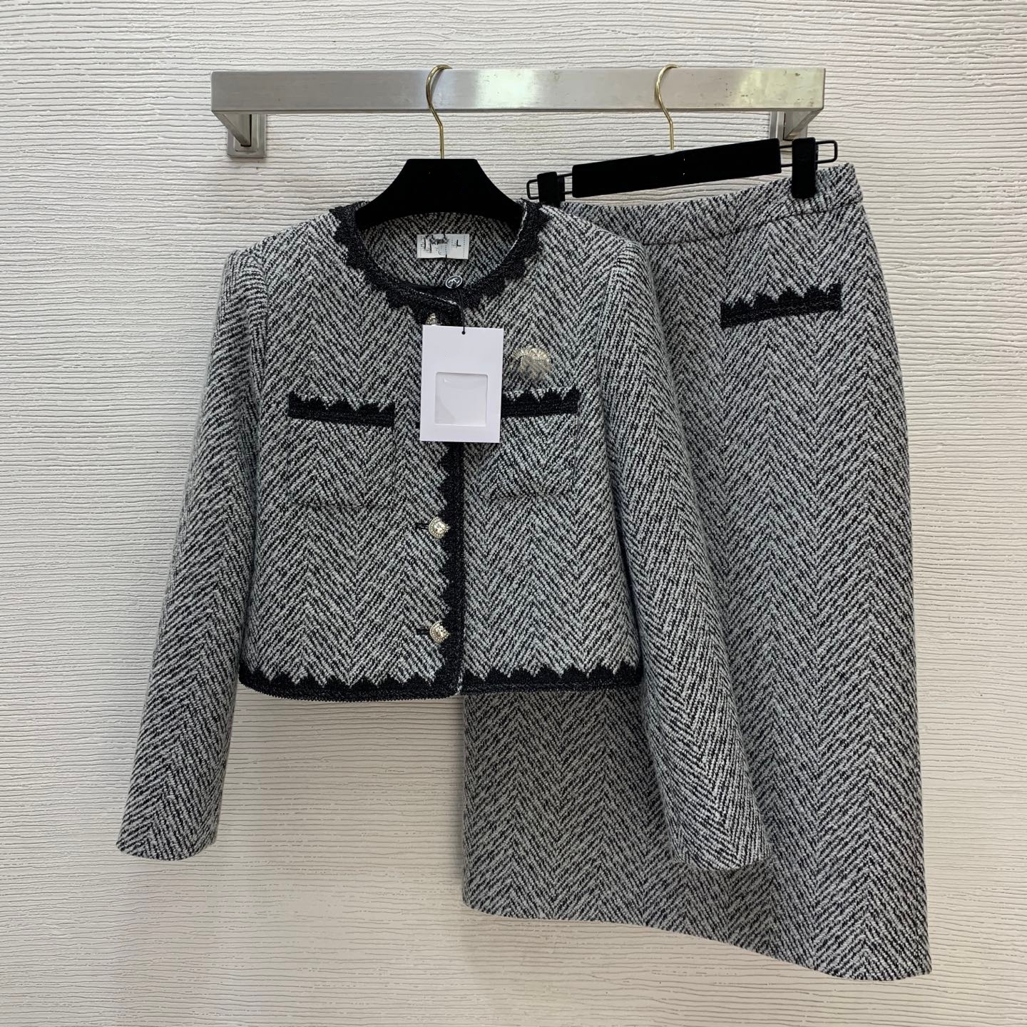 dresses women's Designer dresses for woman luxurious two Piece Dresses spring-autumn style fashionable short jacket coat + full-length skirt set