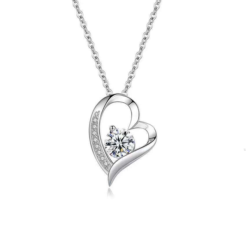 S925 Sterling Silver Heart Necklace for Women European American Simple Pendant Collarbone Chain Perfect Gift for Mom and Daughter