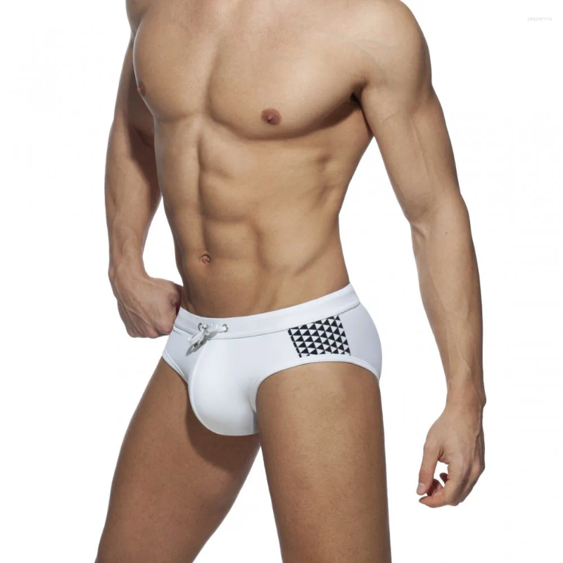 Men's Swimwear Swimming Trunks Low Waist Triangle Color Matching Nylon Quick-drying Beach Pants Anti-embarrassment Removable Cu Z260312