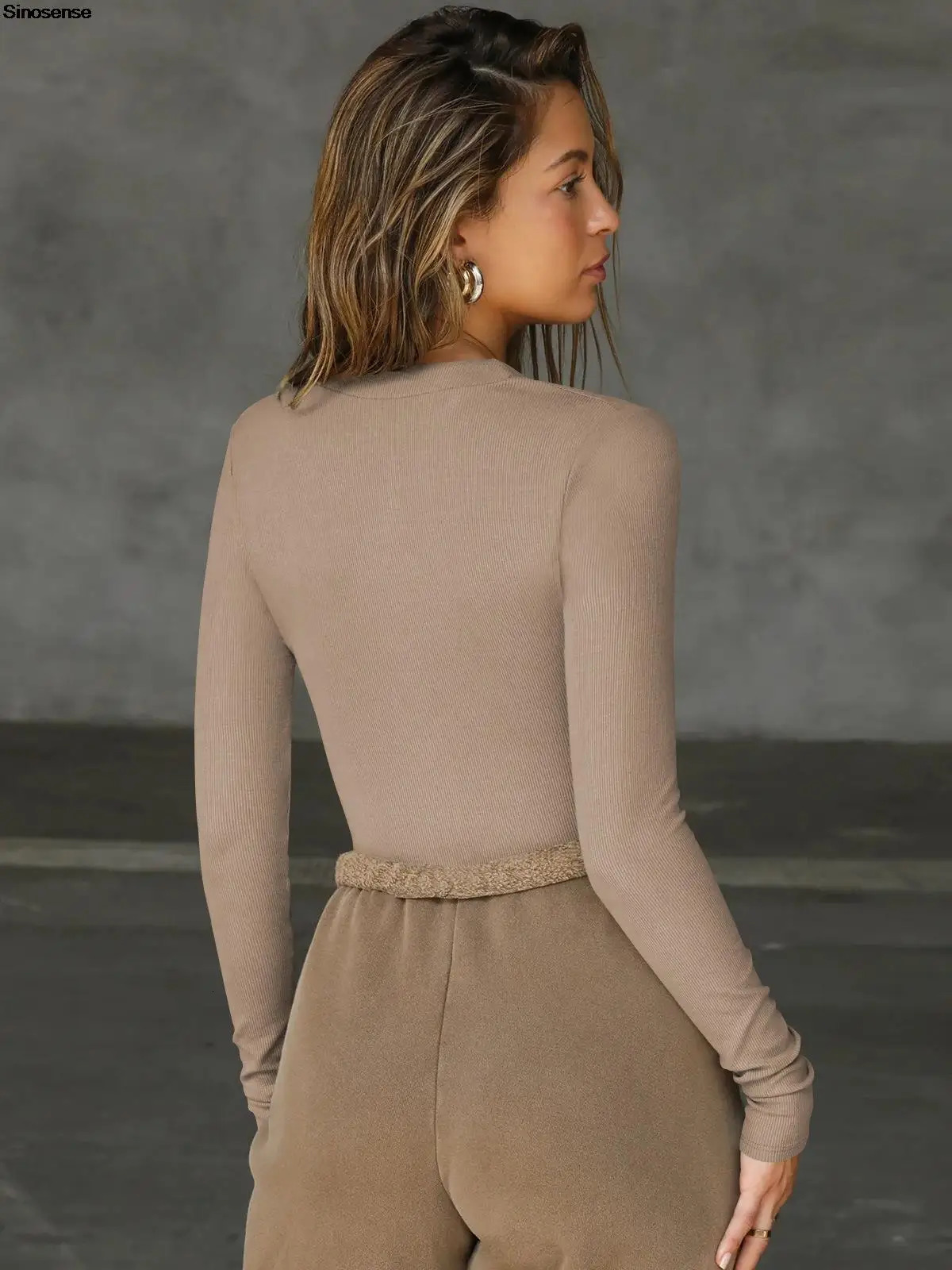 Women Long Sleeve Bodysuit Zip Front Going Out Tops T Shirts Sexy Deep V Neck Ribbed Leotard Top 251231