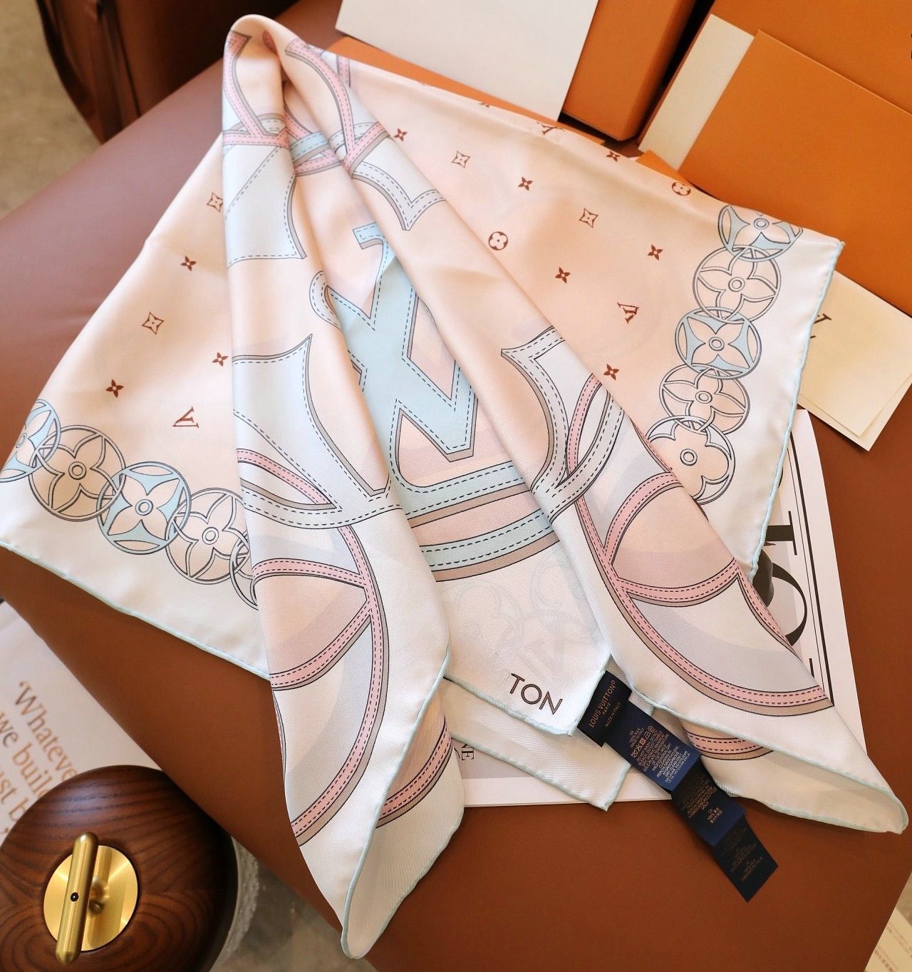 Designer Scarves Printed Square Silk Scarf Women Shawl 90x90 HeadScarf Foulard Satin Bandana Hijab Scarves