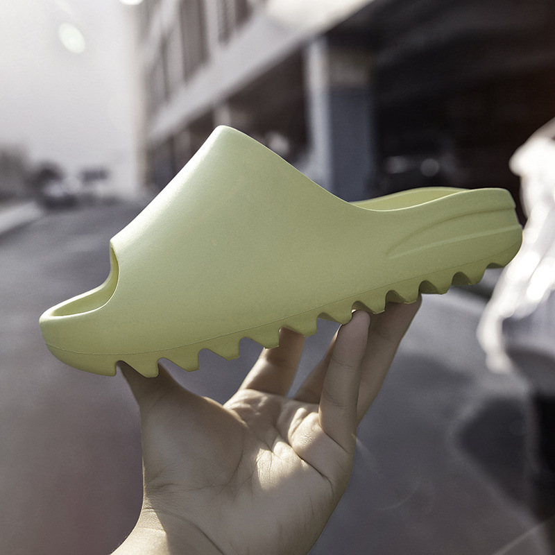 Hot free shipping flat slippers for womens mens slippers black brown beige green blue Fashionable and versatile outdoor beach slippers