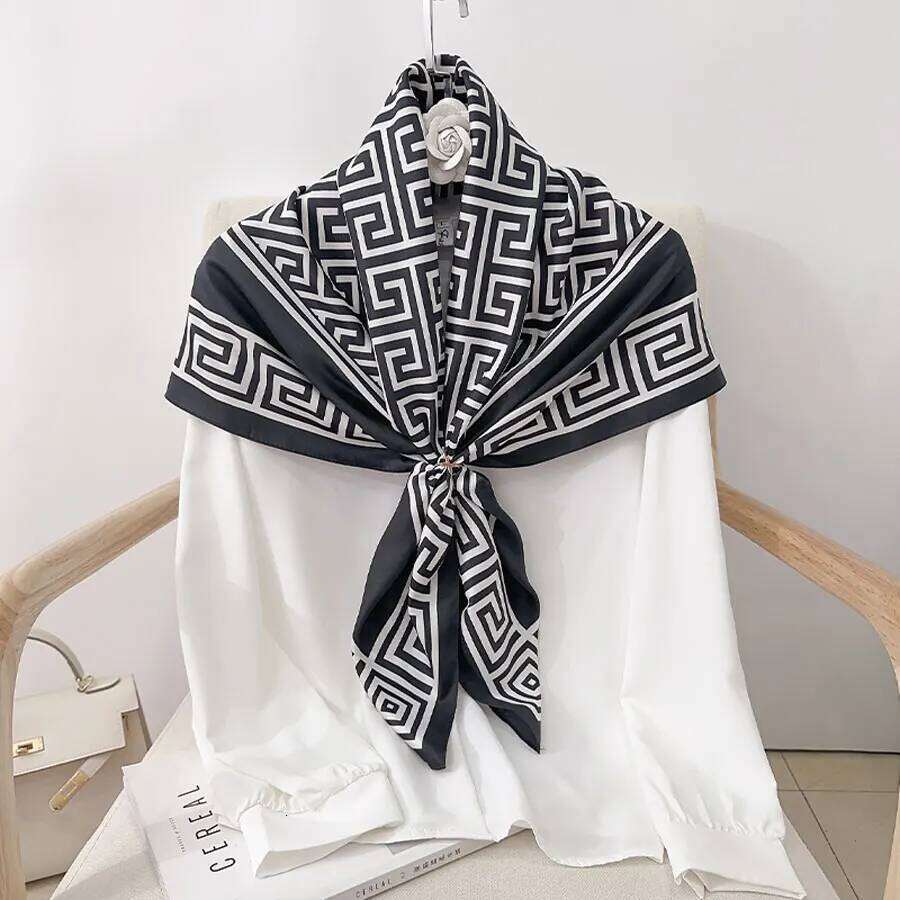 New Fashion Printing 90*90Cm Women Scarf Satin Twill Square Big Shawl Elegant Headscarf Beach Sun Protection Bandana