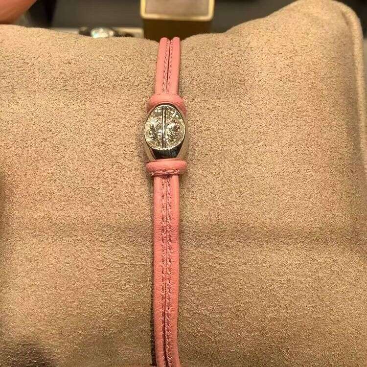 Leather Rope Free and Dynamic Zircon for Women New High-end Niche Bracelet