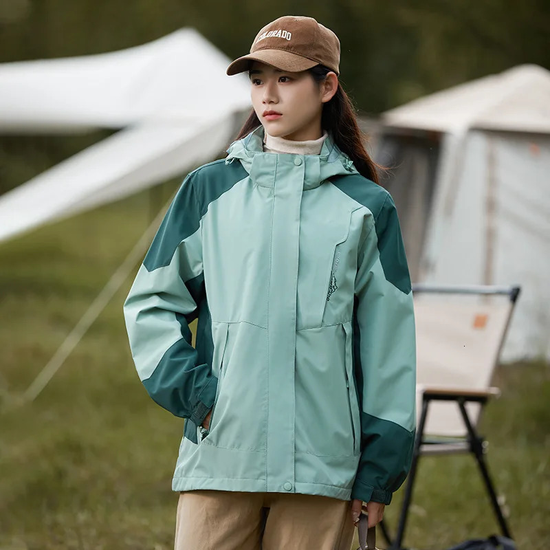 Woman Outdoor Jackets Hiking Jacket Waterproof Windproof Camping Coat 100 Nylon girl Sports Versatile 251231