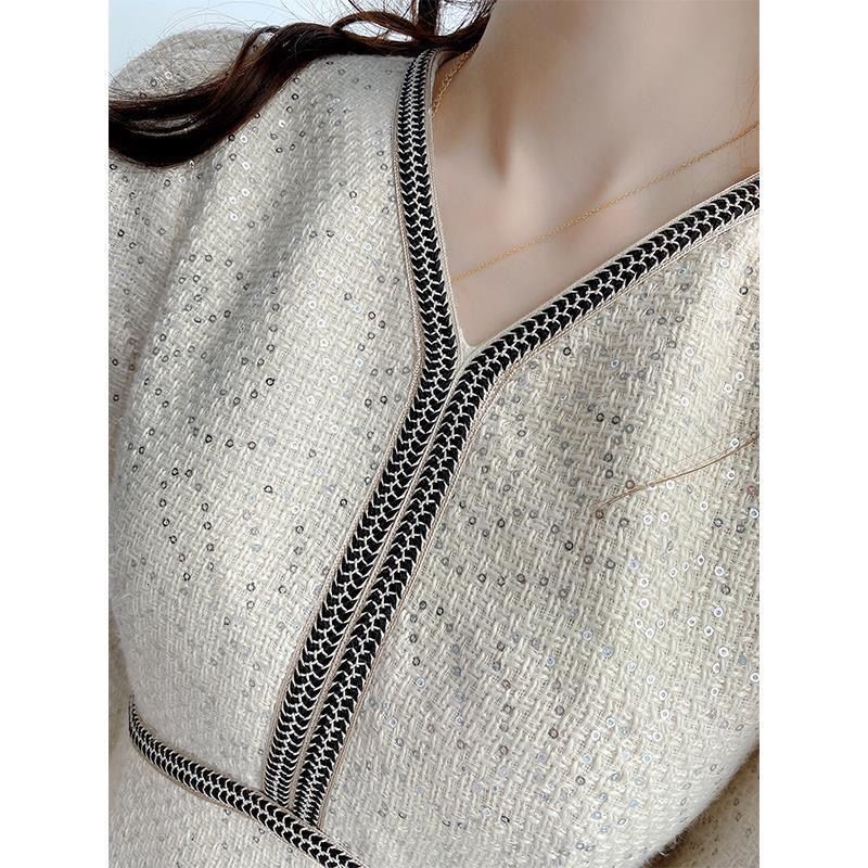 2026 New Winter-spring Women's Style Charming Fashion Dress - Elegant Social Lady Style Long-sleeved Form-fitting V-neck Women's Dress