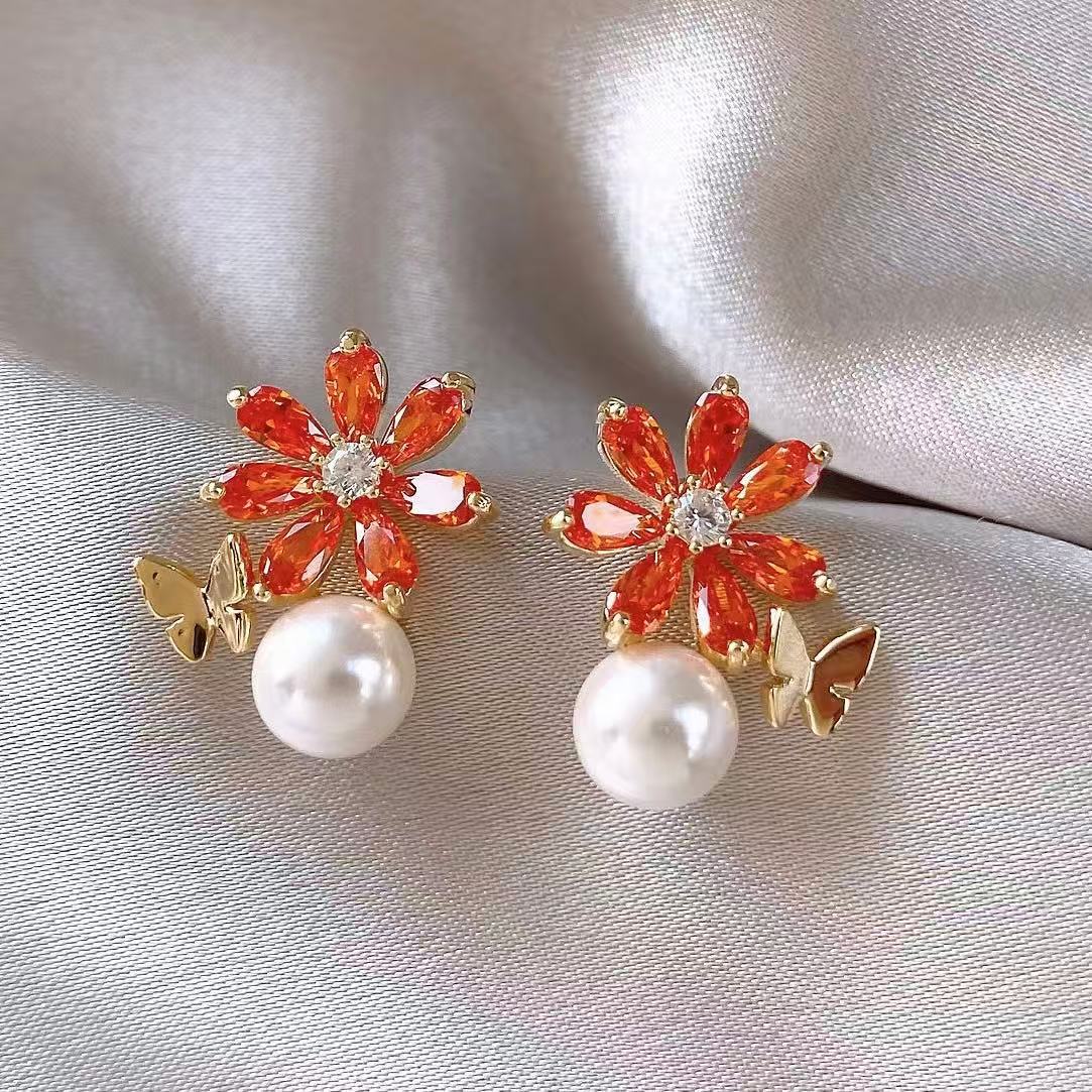 Silver Needle Inlaid Diamond Flower Pearl Niche High-end Elegant Exquisite Versatile Earrings Light Luxury Temperament Ear Jewelry for Women