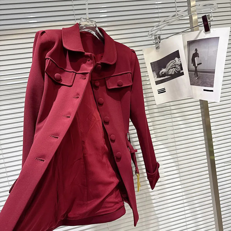 DEAT 2026 Spring Fashion Metal Buckle Belt Waist Shoulder Pad Trench Coat For Women Temperament Windbreaker Female 11A08364 251231