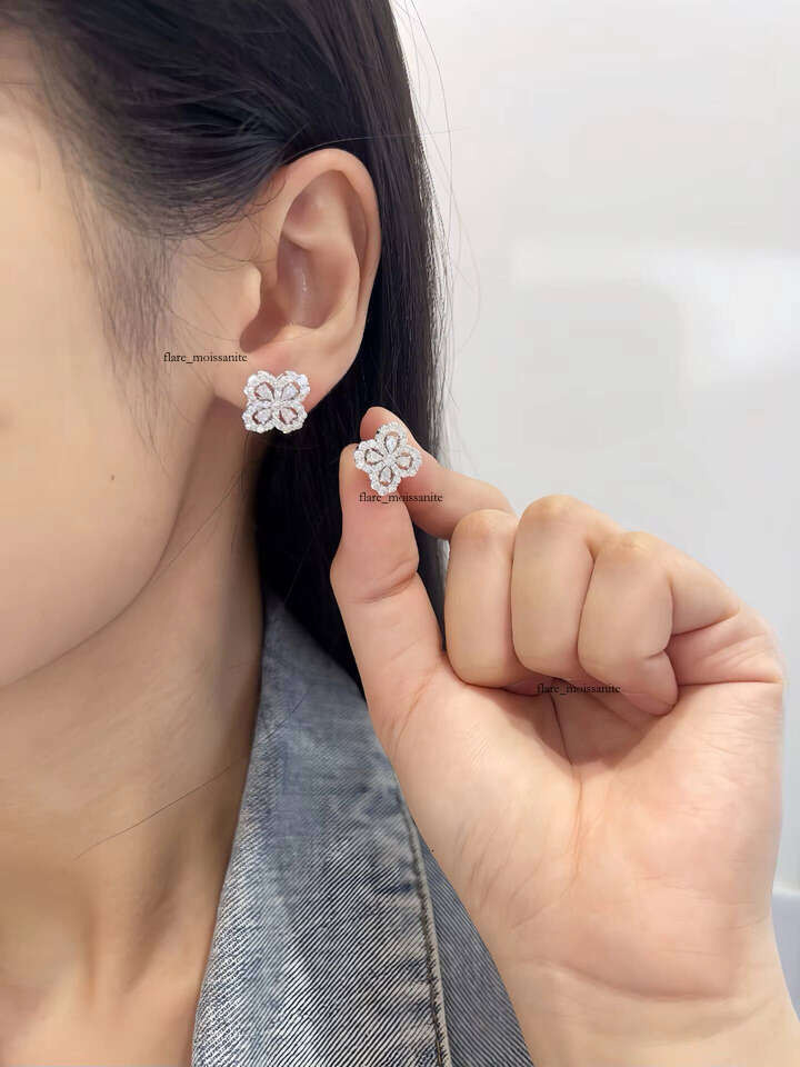 1 CT Classic Lab-Grown Pear Cut VVS Moissanite Stud Earrings, Filled with 18k Pure Gold, for Weddings and Engagements, Clover Design