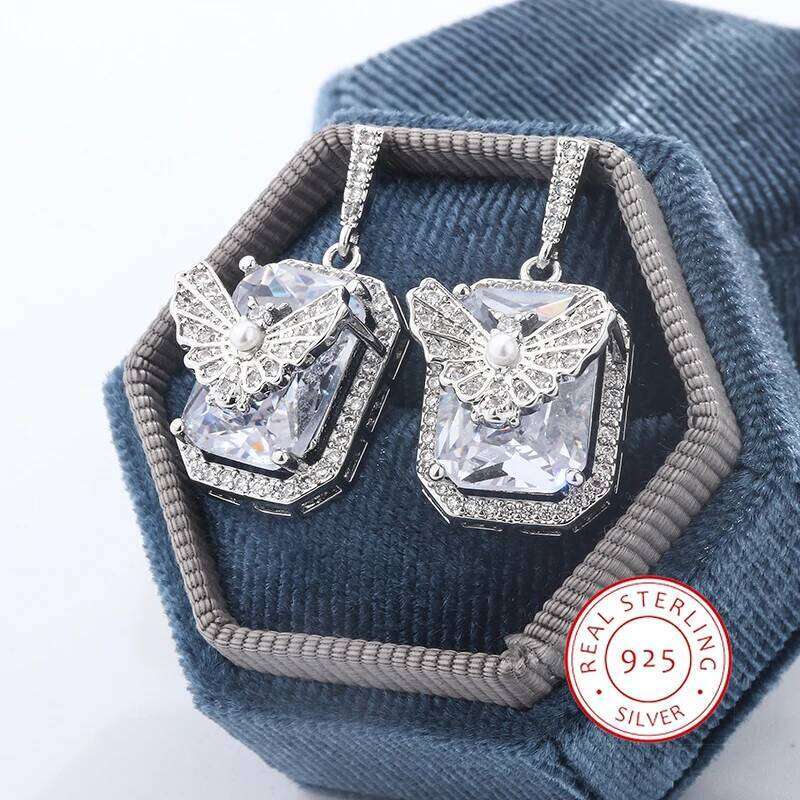 Female Luxury Crystal Butterfly Stud Claw Design AAAAA Zircon Cute Animal Wedding Bridal Promise Earrings for Women
