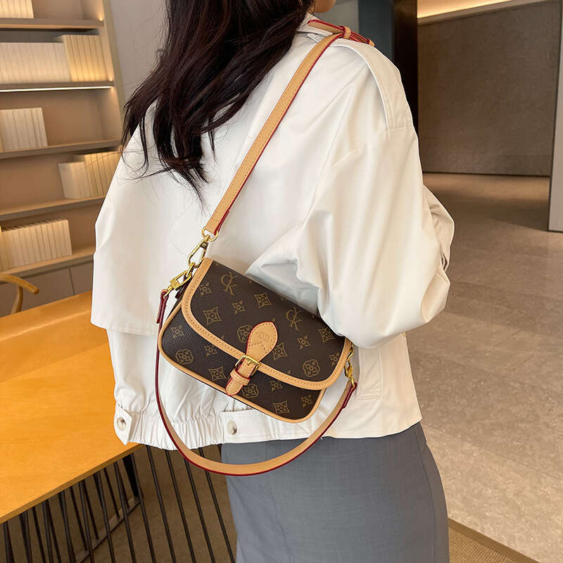 High-end Women's 2026 New Style Elegant Fashion Old Flower Small Square Versatile Shoulder Crossbody Bag