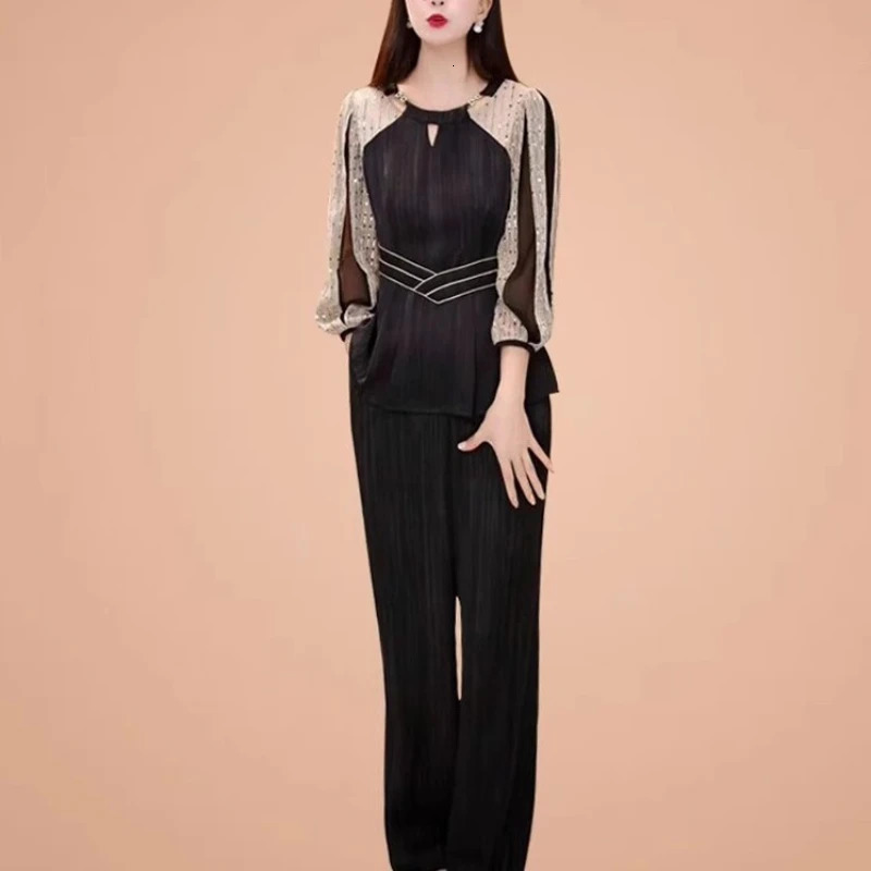 Women in spring 2025 High end temperament elegant topCasual wide leg pants fashion trends twopiece set 251225