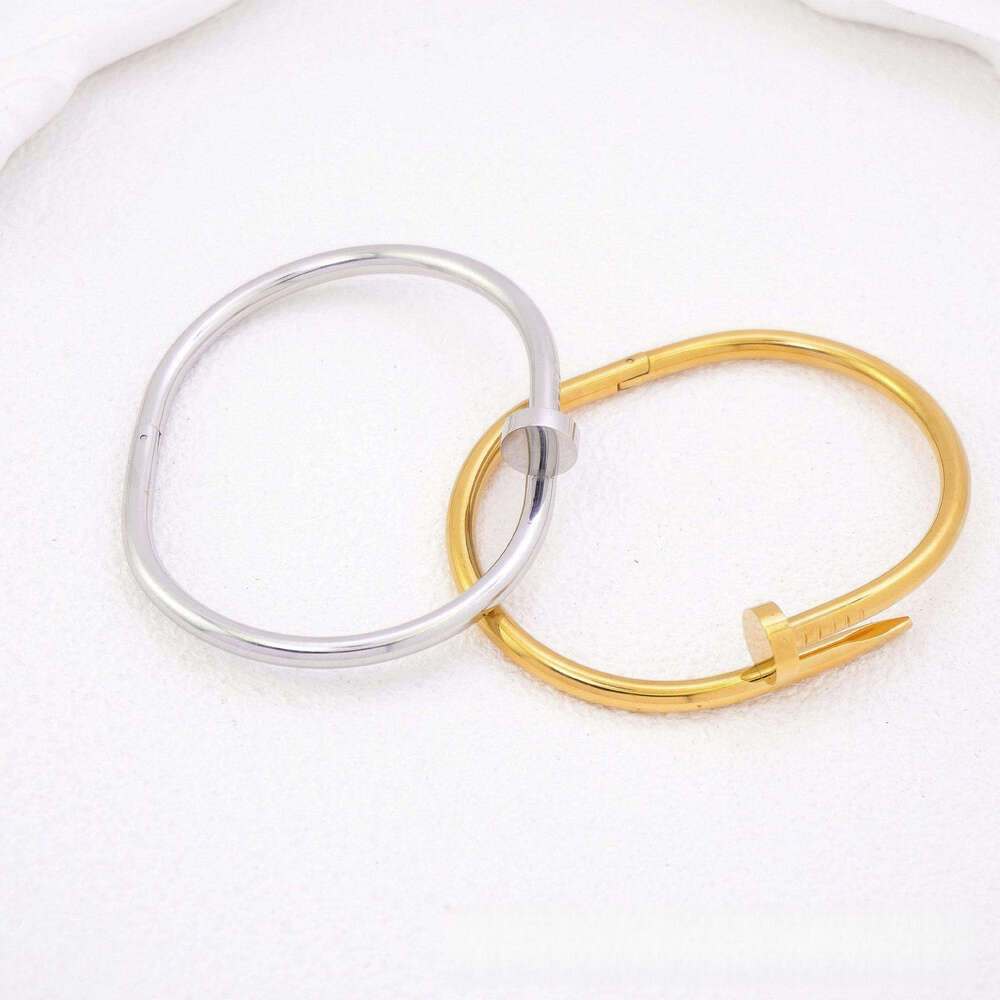 Bracelet for Women 18K Gold Round Smooth Snap Button Hot Selling European American Trendy Fashion Ins High-End Versatile Jewelry