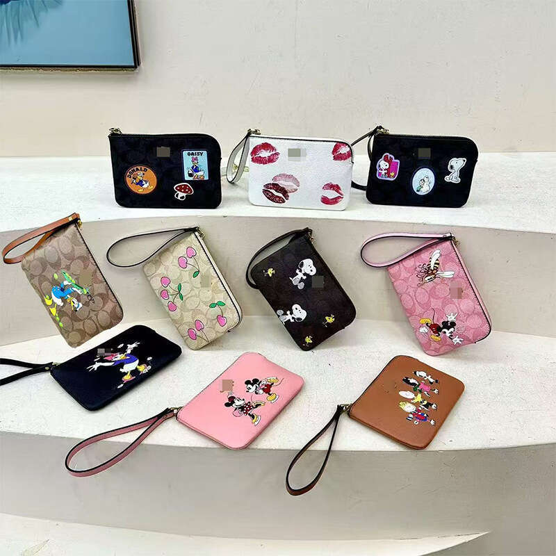2026 Coa Cher Bag Designer Quality Shoulder Lady Designer 10A Tabby Bags Women Tote Handbag Purse Leather Rice Flour Cake Crossbody Fashion Soft Envelope Satchel Bag