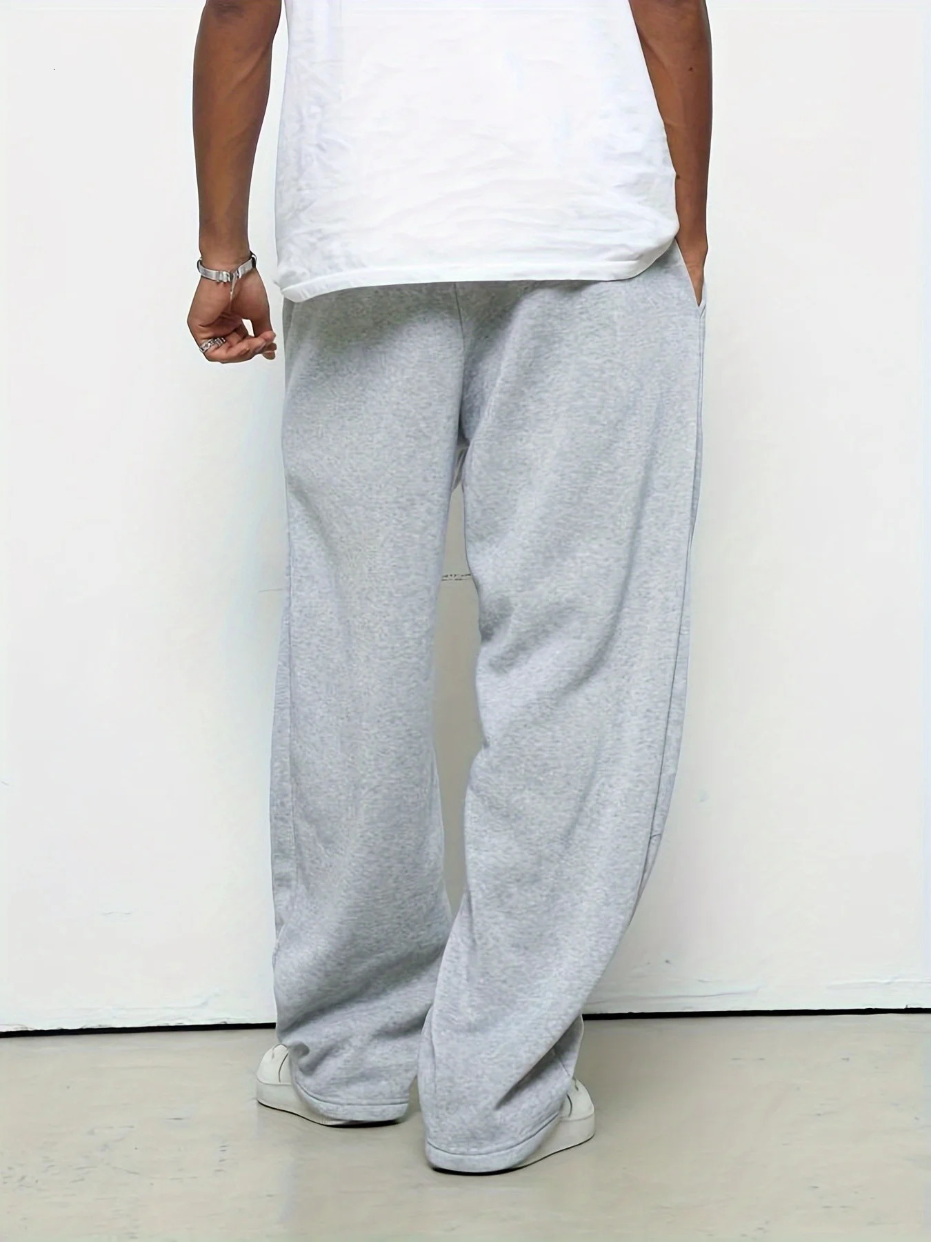 Autumn and winter pants boys handsome casual trousers simple straight sweatpants versatile singlepiece 251213