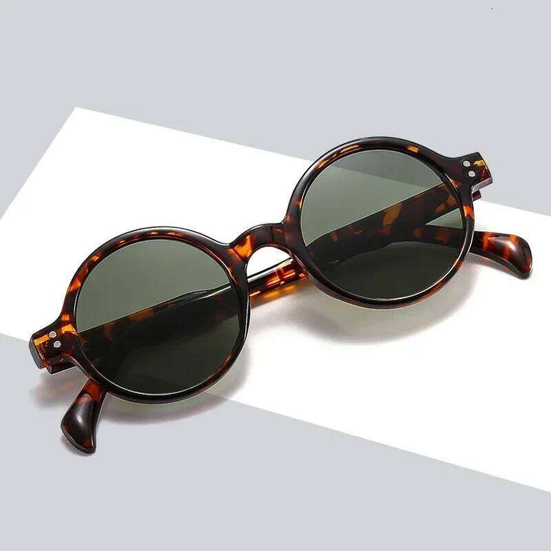 Vintage Round Sunglasses Women Men Brand Designer Sun Glasses Male Female Rivet Frame Fashion Retro Shades Oculos De Sol X260104