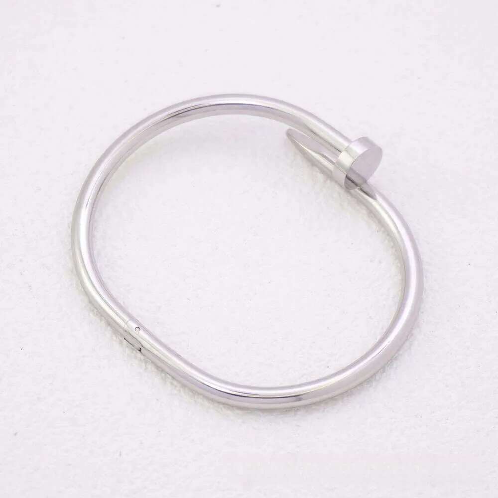 Women's Bangle Personalized Spring Clasp New Celebrity Style Vintage Trendy Brand Fashion Jewelry Perfect for Daily Wear and Gifting Ankle Bracel