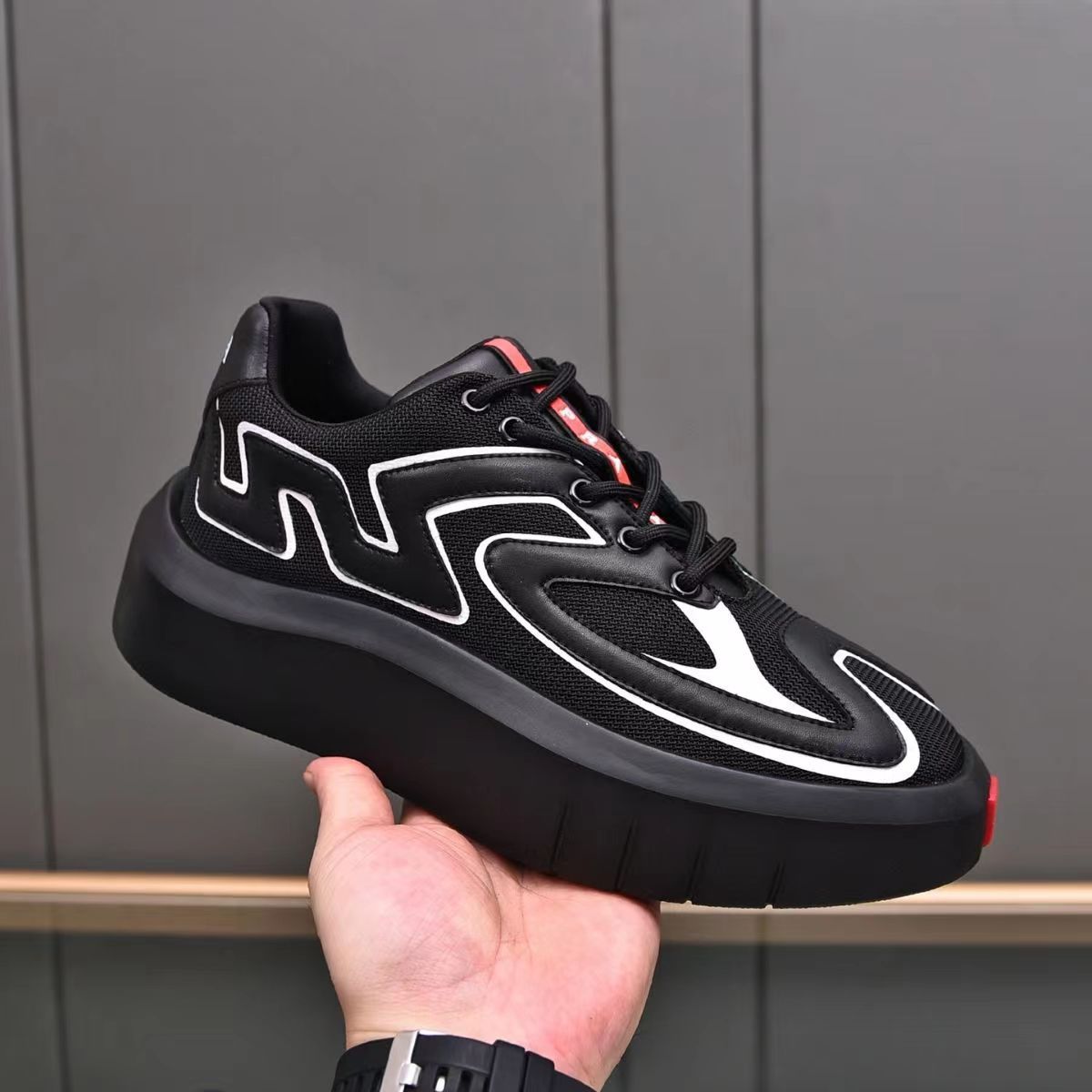 Platform Casual- stylish Men Thick bottom Skateboard Shoes White Black Brushed Leather Comfort Man Outdoor Walking With Box EU38-45 Box