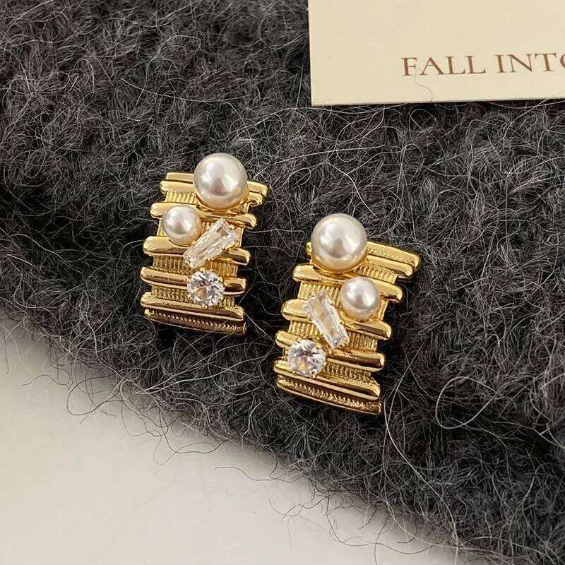Real 925 Sterling Silver Pearl Zircon Letter C Stud Earrings for Women Minimalist Trendy Fine Jewelry Light Luxury Accessories
