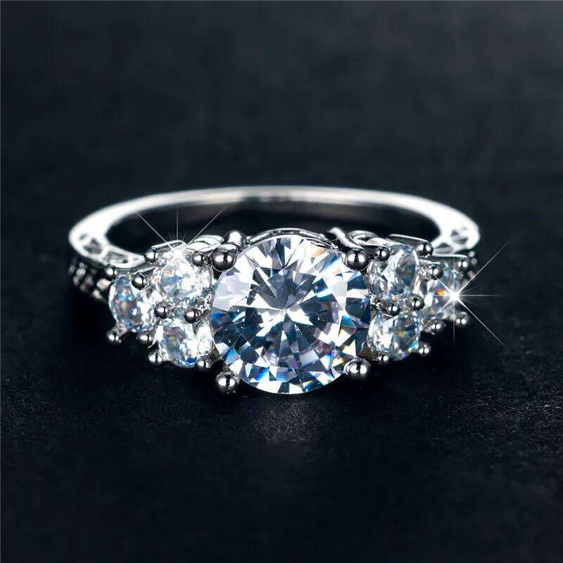 Luxury Female Crystal White Round Zircon Stone Engagement Ring Cute Wedding Jewelry For Women