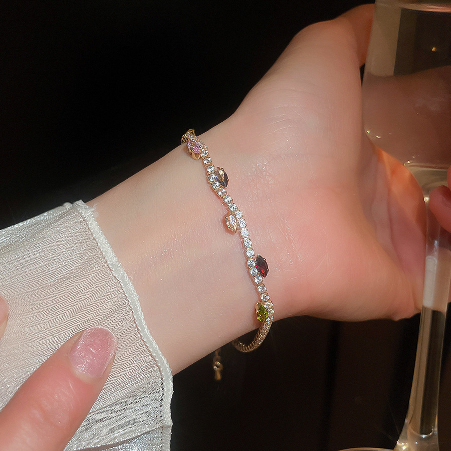 Zircon Irregular Colorful Square Light Luxury High-end Sense Bracelet Vintage Fashion Exquisite Simple Jewelry Wholesale