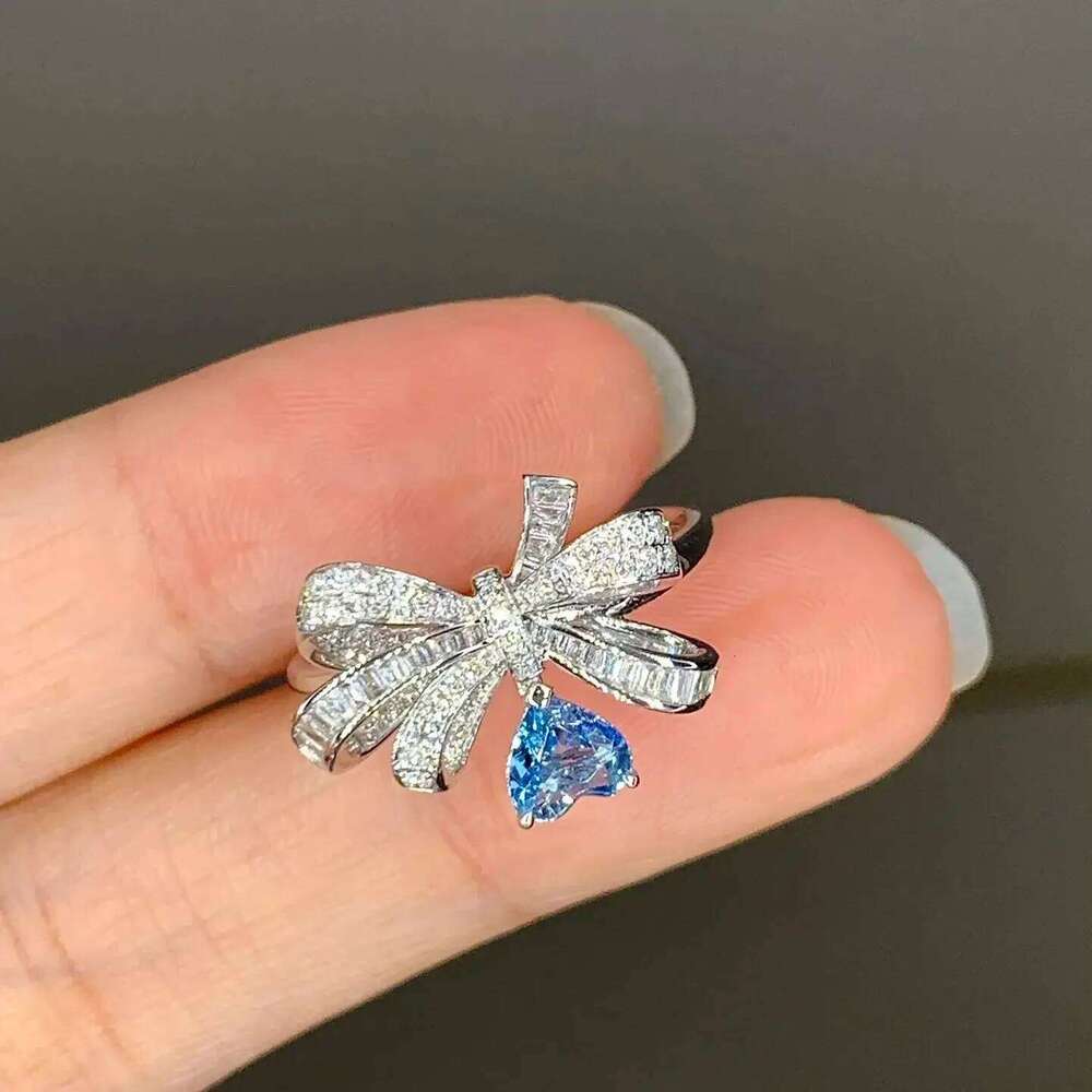 High Quality Blue Bow Shape Women's Ring Exquisite Love Shiny AAA Zircon Butterfly Attendance Party Jewelry