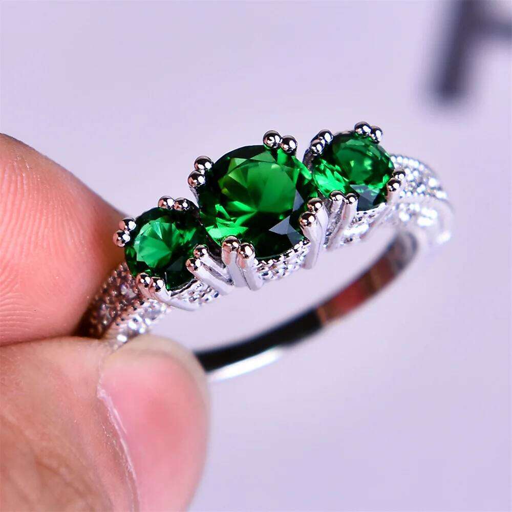 Green Crystal Round Stone Wedding Rings For Women Classic Silver Color Engagement Bands May Birthstone Jewelry Mother's Day Gift