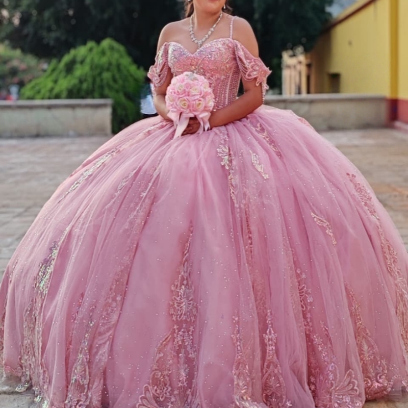 Pink Shiny Quinceanera Dresses Off Shoulder Ball Gown Sweet 16 Sequin Applique Lacee Beading Crystal Bow Tull Birthday Party Vestidos 15 De Anos