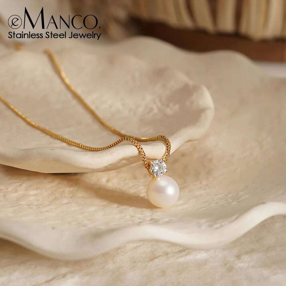 eManco Stainless Steel Gold Plated Imitation Pearl Pendant Short Zirconia Necklace Women's Accessories Wholesale