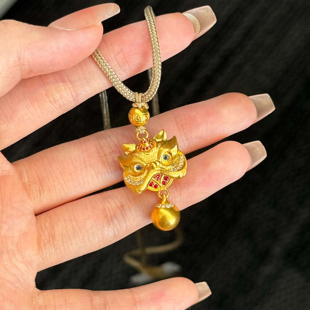 Sparkling Ice Cube Fortune Gold Bar Necklace for Women 2026 New Light Luxury High-end Clavicle Chain Custom Jewelry